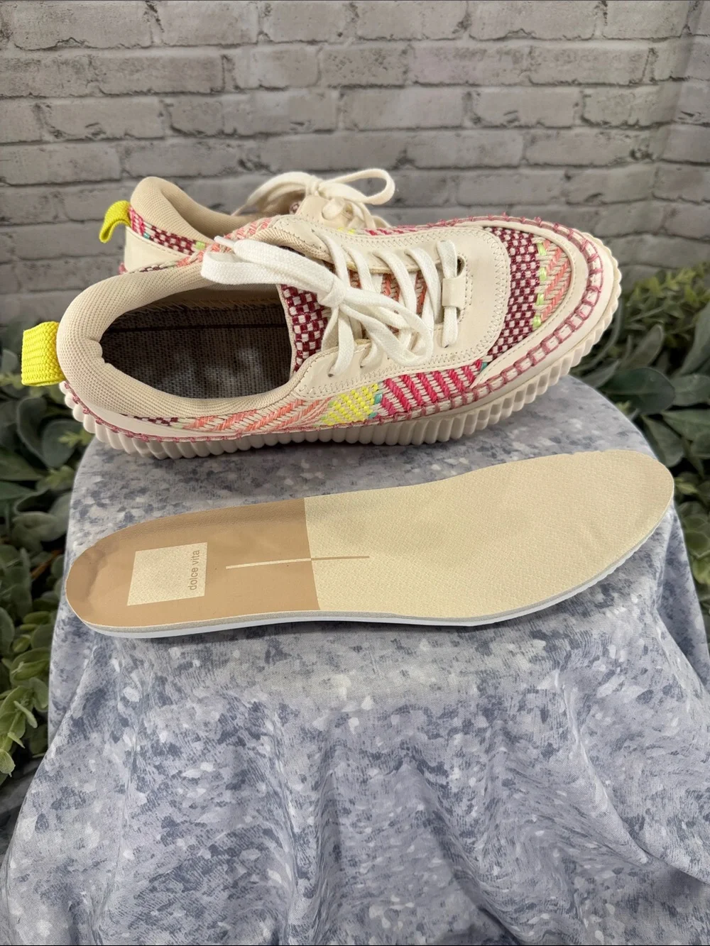 DOLCE VITA “Denae” Beige & Multicolor Basket Weave Platform Sneaker WMS 7.5M NEW